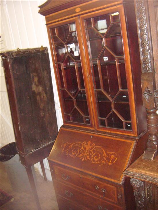 Edwardian inlaid mahogany  bureau/bookcase(-)